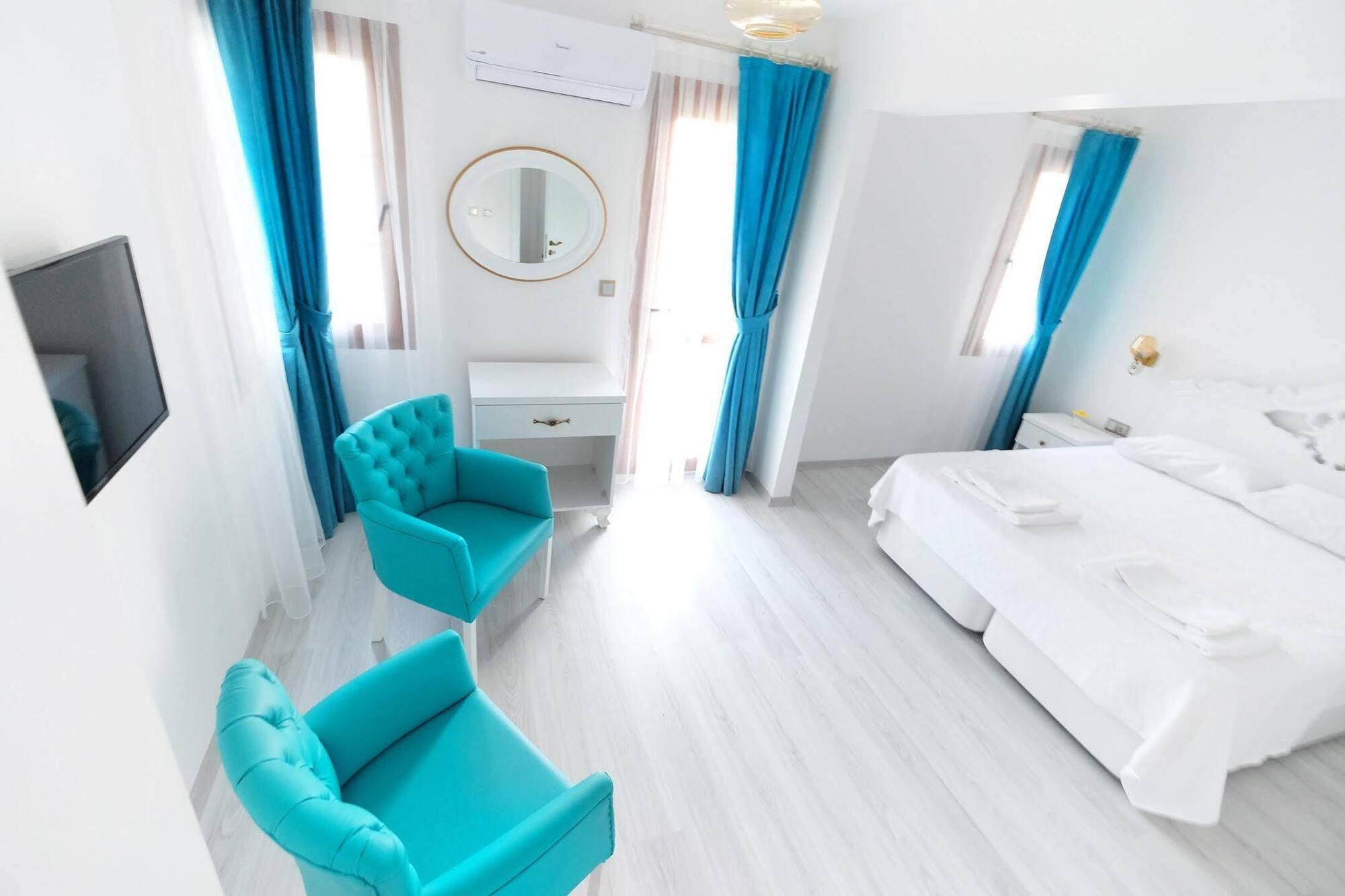 Bugra Alacati (Adults Only) Екстер'єр фото