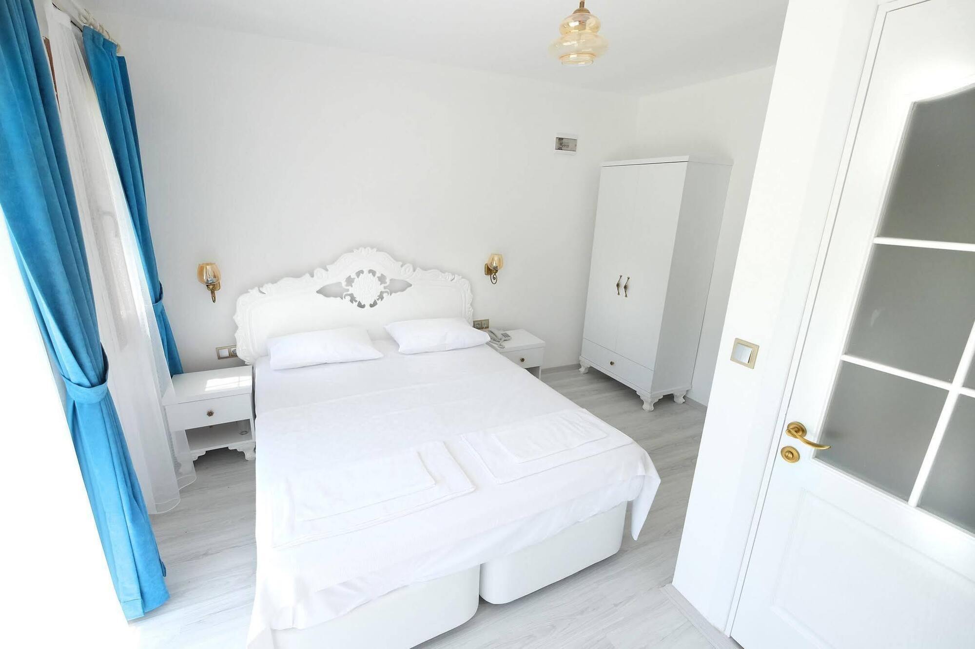 Bugra Alacati (Adults Only) Екстер'єр фото