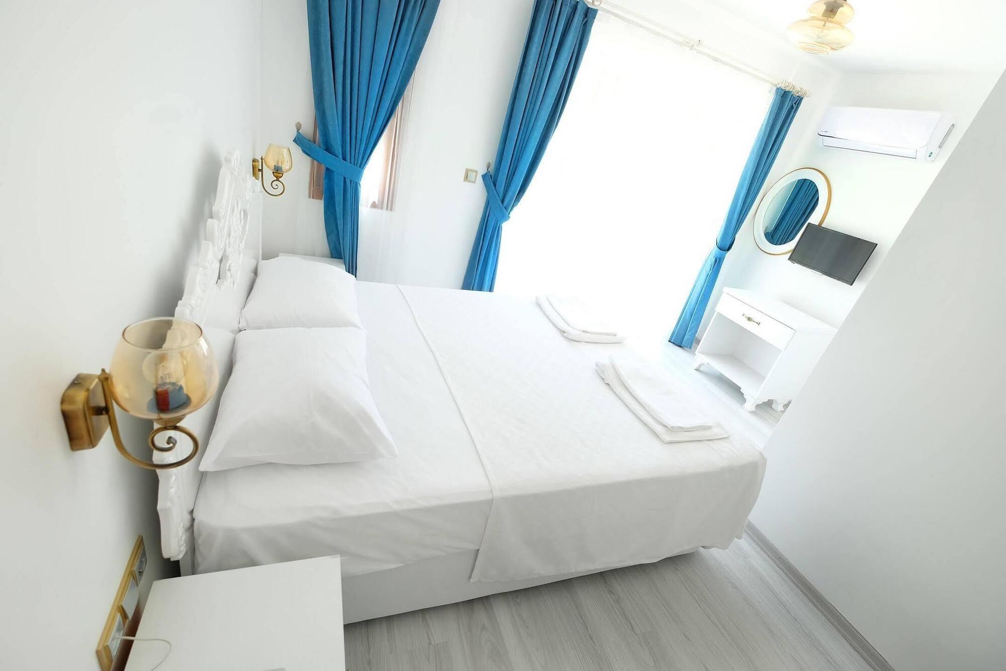 Bugra Alacati (Adults Only) Екстер'єр фото