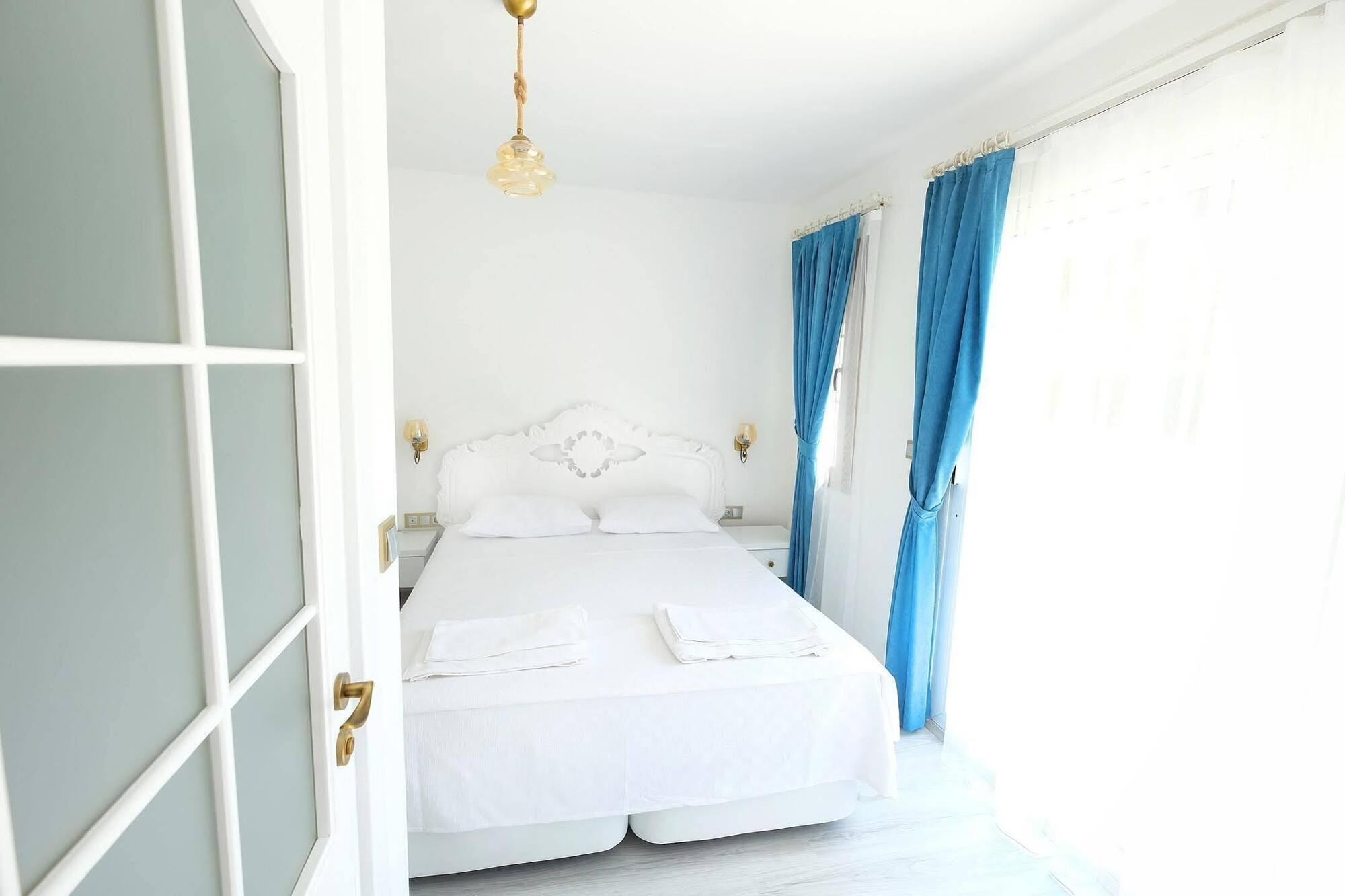 Bugra Alacati (Adults Only) Екстер'єр фото