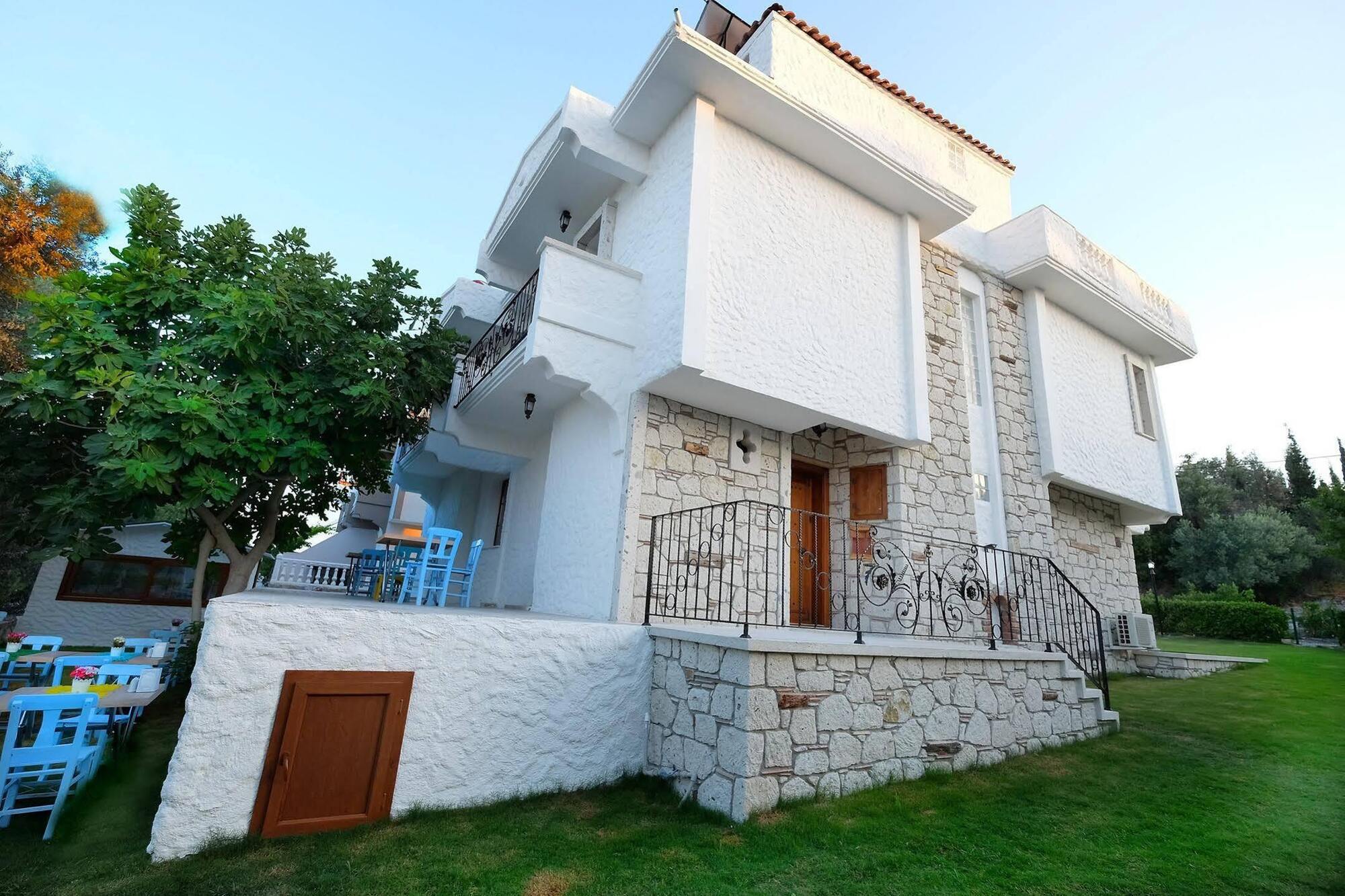 Bugra Alacati (Adults Only) Екстер'єр фото