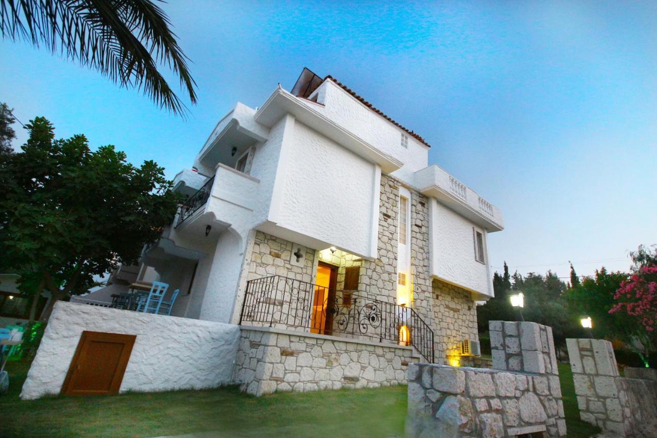 Bugra Alacati (Adults Only) Екстер'єр фото